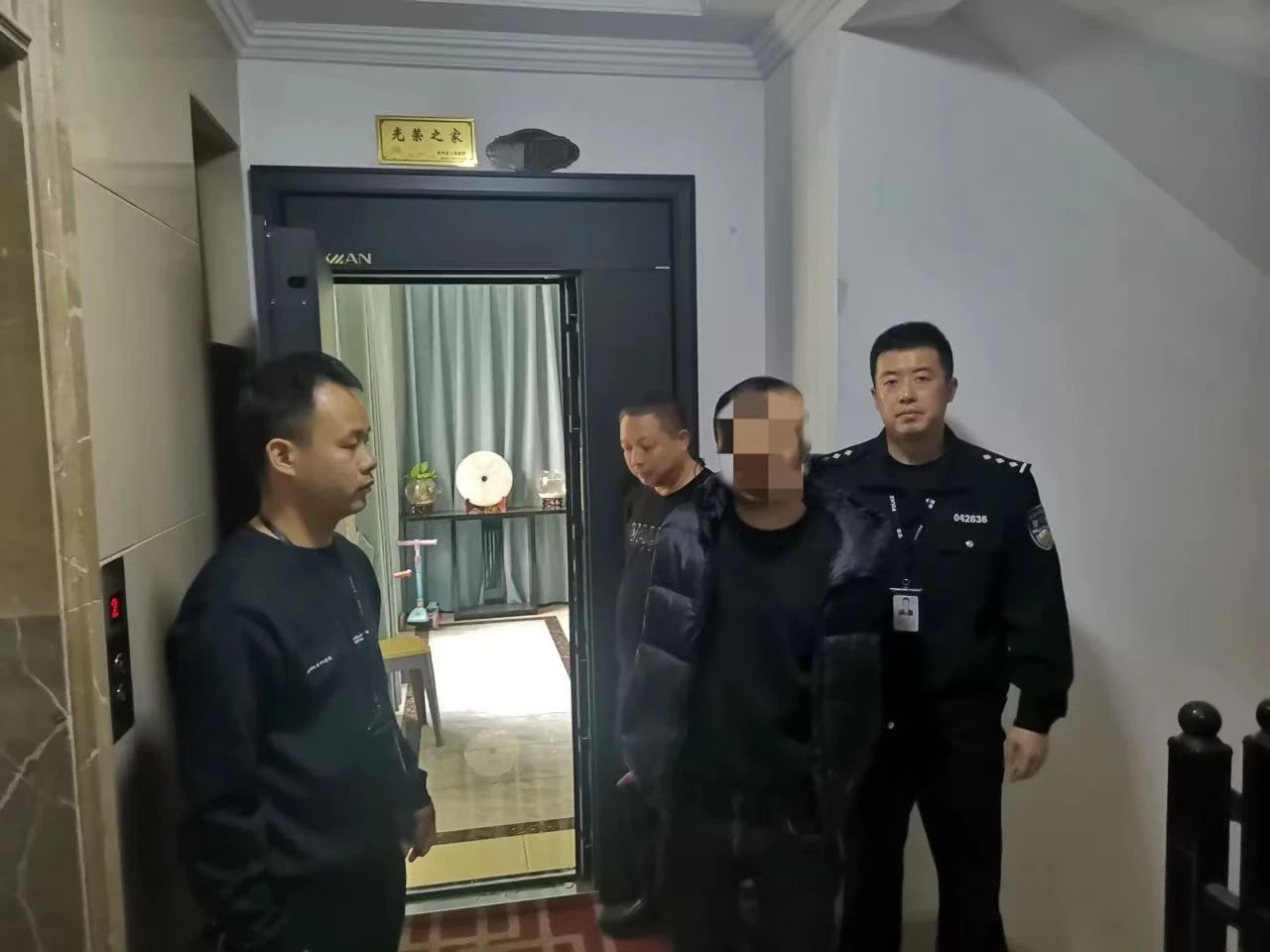 沙坪乡全副伪装仍被识别！双龙公安成功抓获一名撬锁盗窃嫌疑人